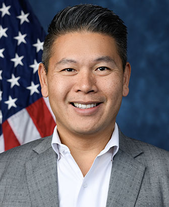 Official Photo of Representative Derek Tran